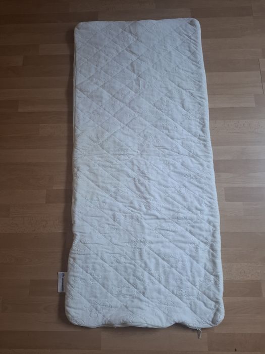 Colchão berço Zippy oferta de forra polar