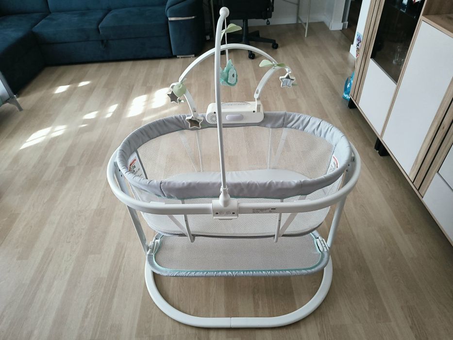 Kołyska grająca wibrująca Fisher price
