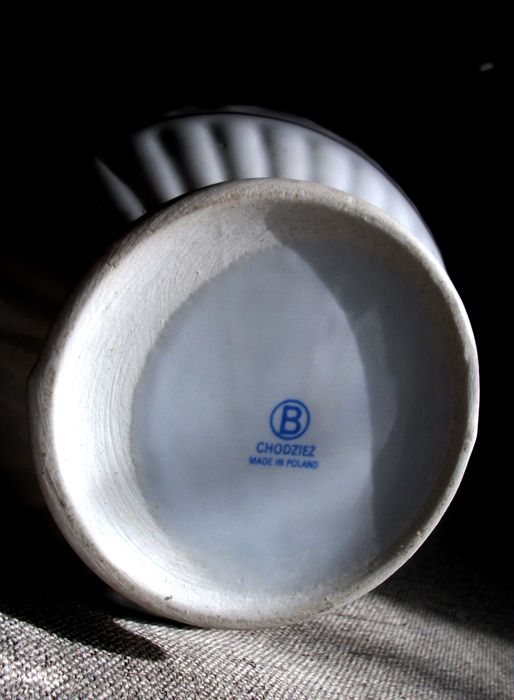 Chodzież Porcelanowy Dzban 23cm.