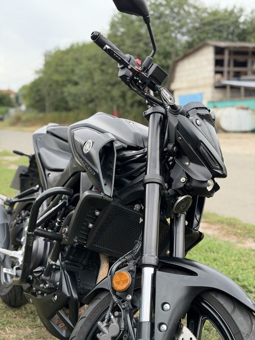 Продам мотоцикл Yamaha Mt-03