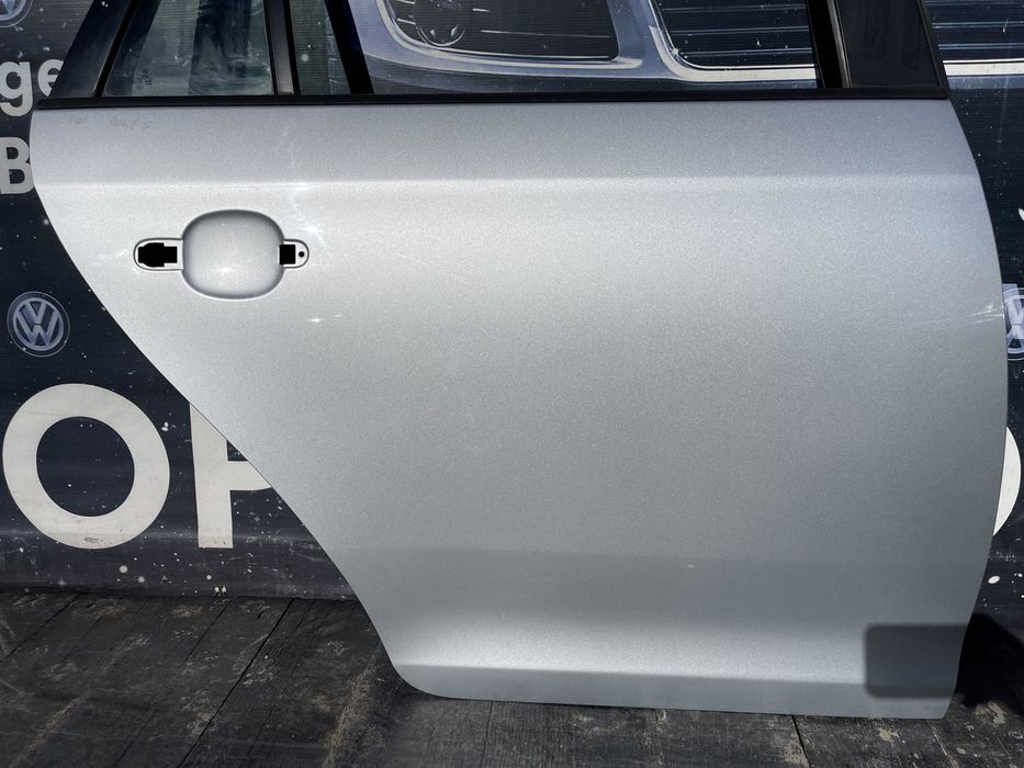 Двері двери дверька задня Гольф 5 6 LA7W дверь двері Golf 5 6