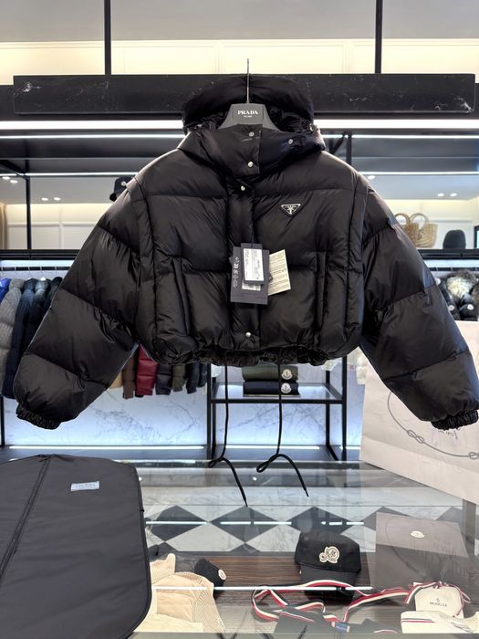 Женский пуховик-трансформер Prada Re-Nylon (xs)