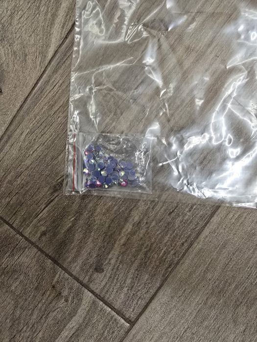 Strój body gimnastyczne, akrobatyka z cyrkoniami