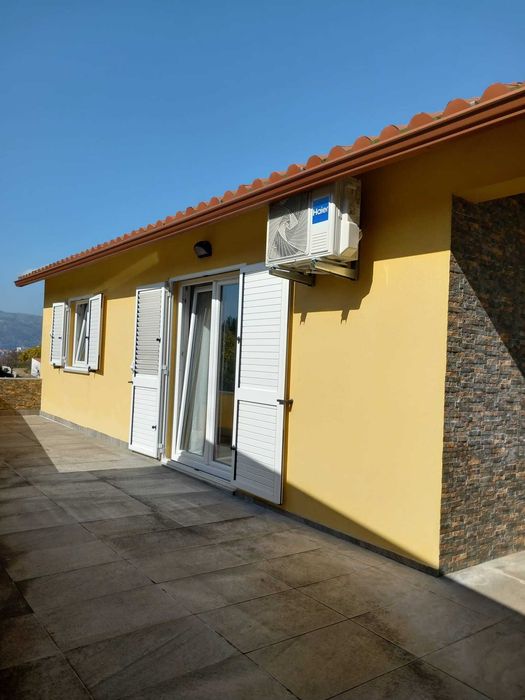 Casa Térrea C Parqueamento Privativo Vista desafogada pouca vizinhança