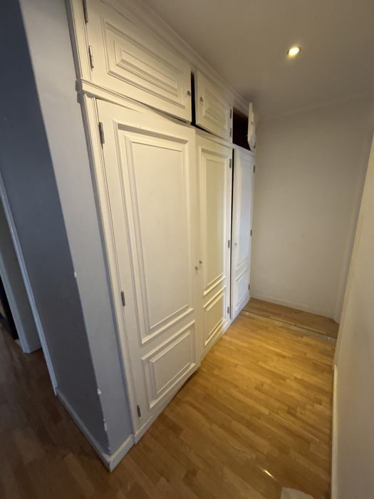 Portas de roupeiro em mogno branco