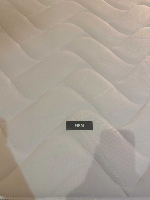 Vendo Colchão Espuma firm (140 cm x 190 cm)