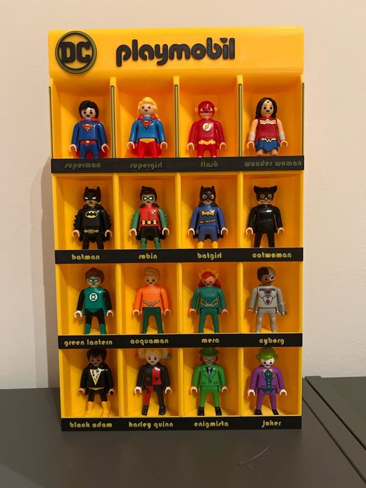 Підставка Playmobil DC стенд поличка для Кіндер Kinder Surprise