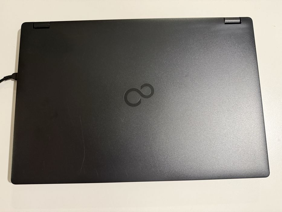 Laptop Fujitsu Lifebook E5511 i5 SSD M.2 Windows 11 26H2