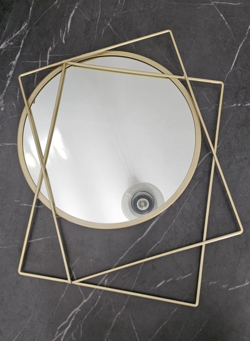 Designerskie lustro naścienne