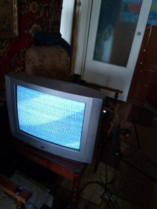 Телевизор Beko c пультом