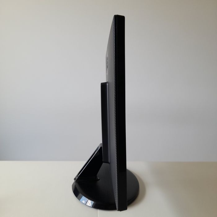 Monitor LG Led 22M38A