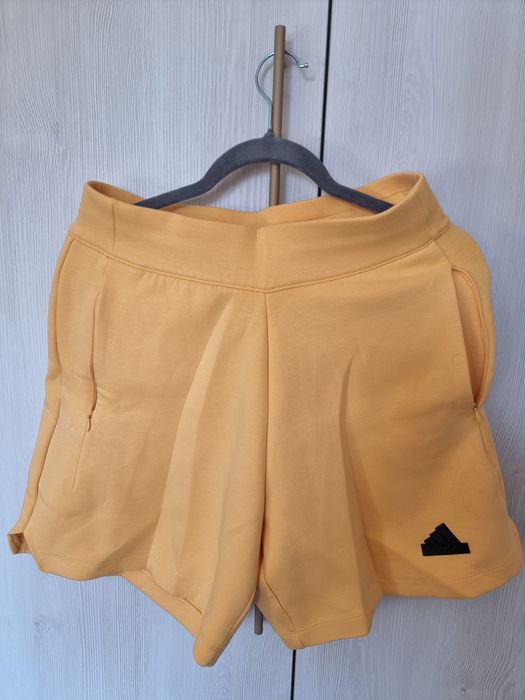 Spodenki/szorty/shorts Adidas