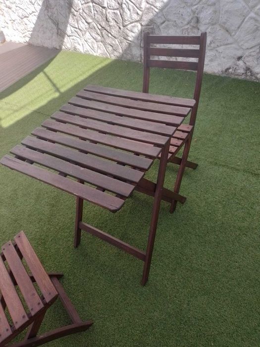 Mesa e Cadeiras Jardim Exterior