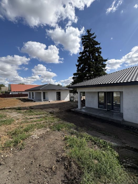 Продаж сучасного будинку в с. Саливонки