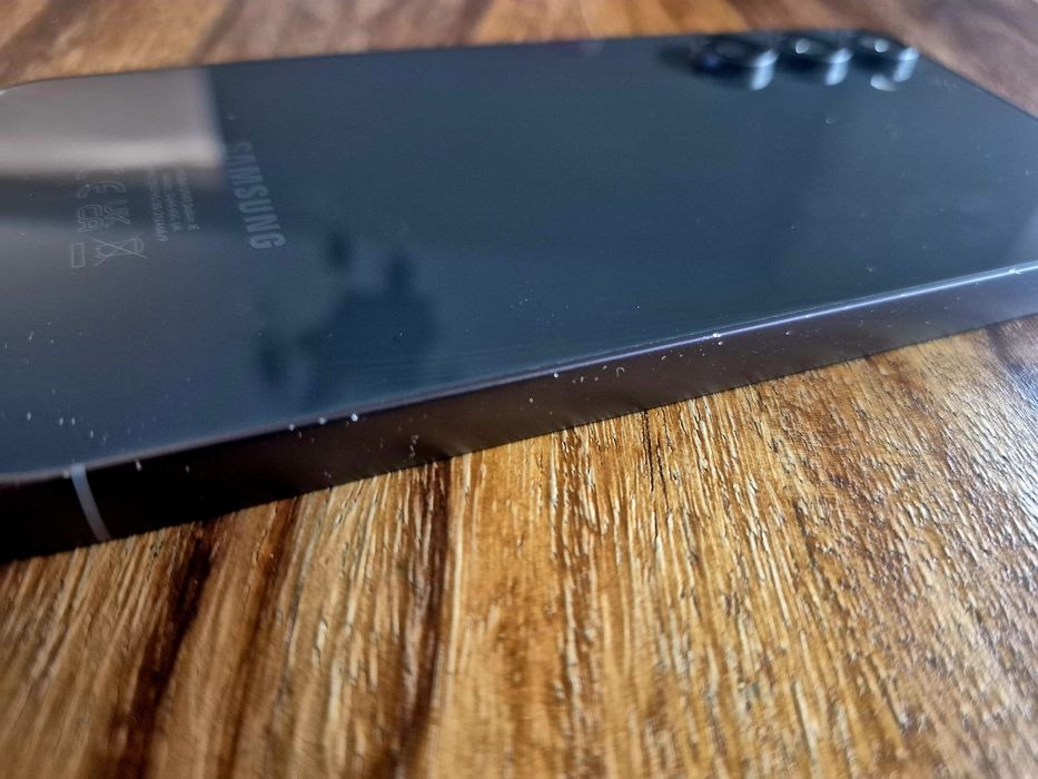 Samsung S23 FE + dodatki