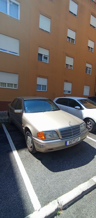 Mercedes Benz C200