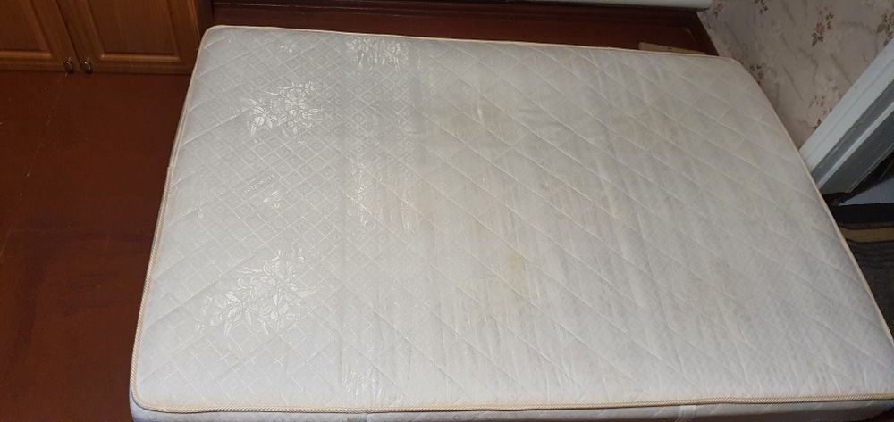Продам матрац 200х140