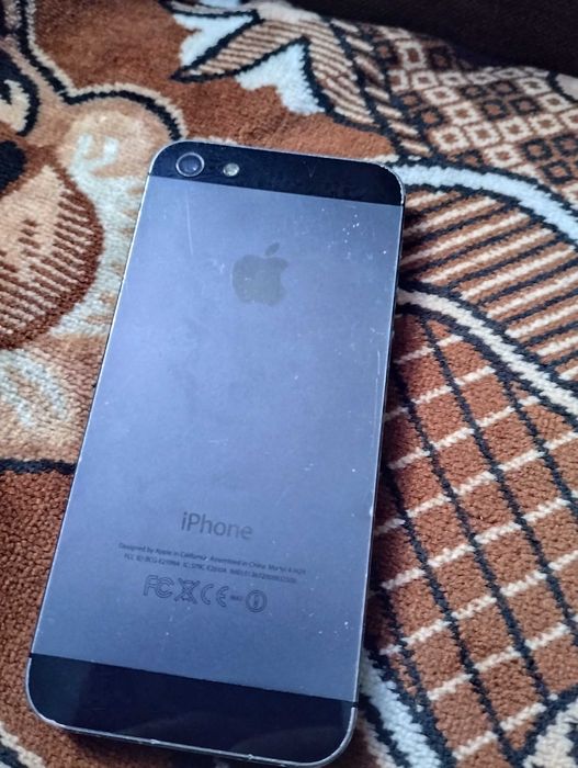 ПРОДАМ iPhone 5s