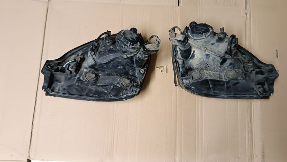 Фара передня ліва Hyundai Tucson