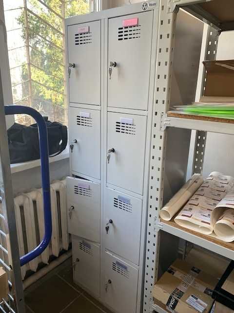 Szafka śniadaniowa, pracownicza, 8 skrytek, jak nowa