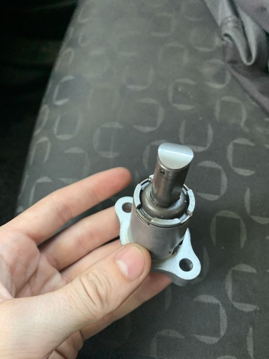 Натяжник цепки ГРМ Honda cb500 1996р.в. 14520-MY5-851