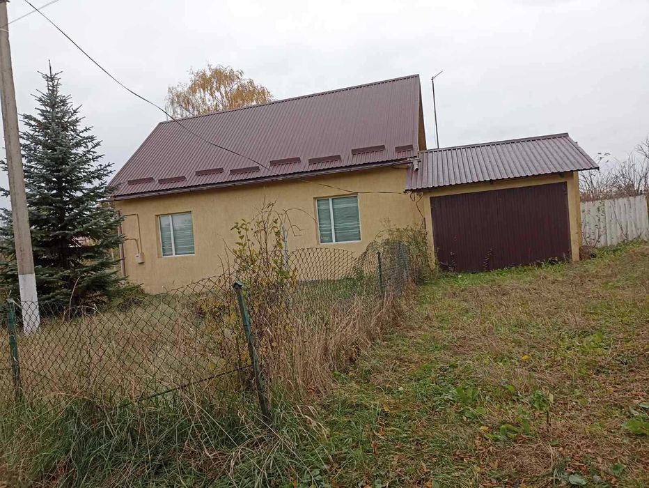 Продам будинок в с Скірче 35 км від Луцька