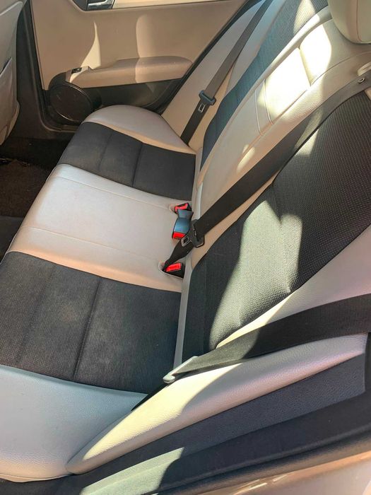 Carrinha mercedes C220