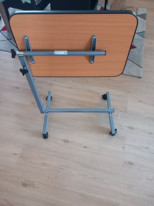 Mesa de apoio regulável