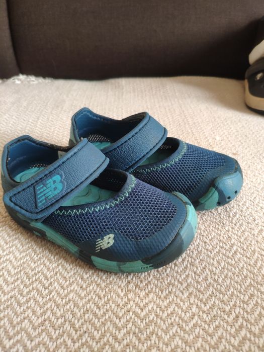 Дитяче взуття. Сандалі.