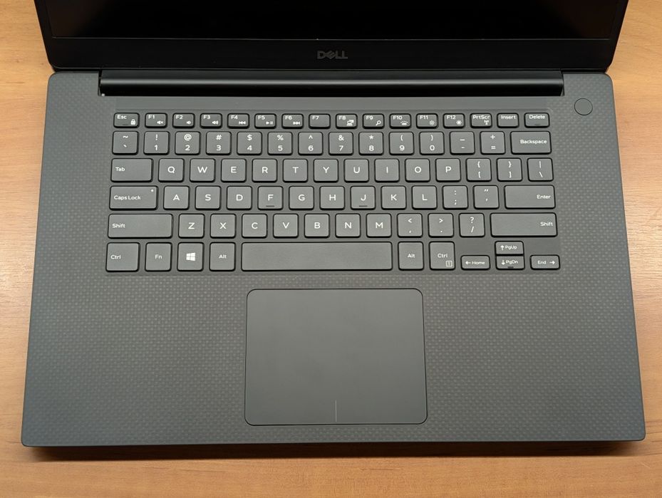 Dell XPS 15 7590, i9-9980HK, GTX 1650, FHD IPS, 16 RAM, 256 ssd