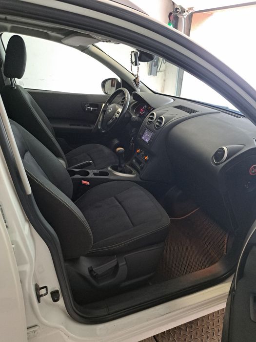 Nissan qashqai 1.6 benzyna 2012r.