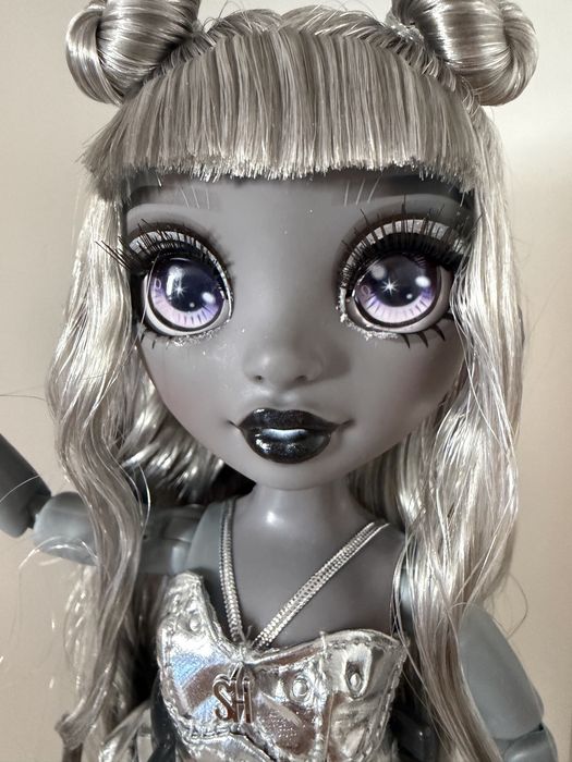 Лялька Рейнбоу хай Шедоу Хай Місяць Медісон Rainbow High Shadow Series 1 Luna Madison
