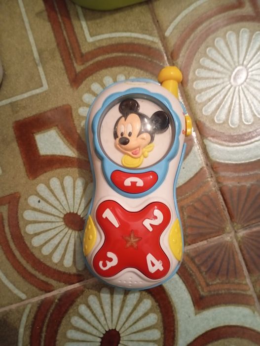 Vários brinquedos infantis