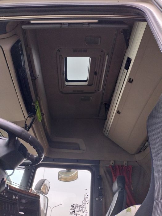 Продам Scania r380 тягач