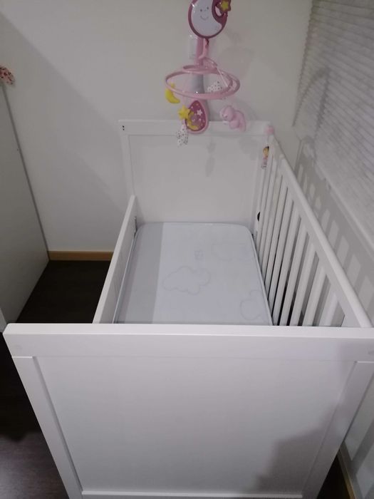 Berço Sundvik Ikea + Colchão Zippy