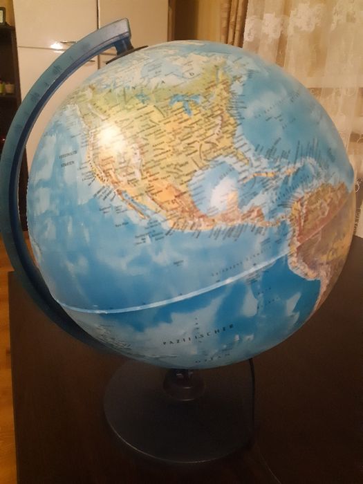 Продам глобус- світильник