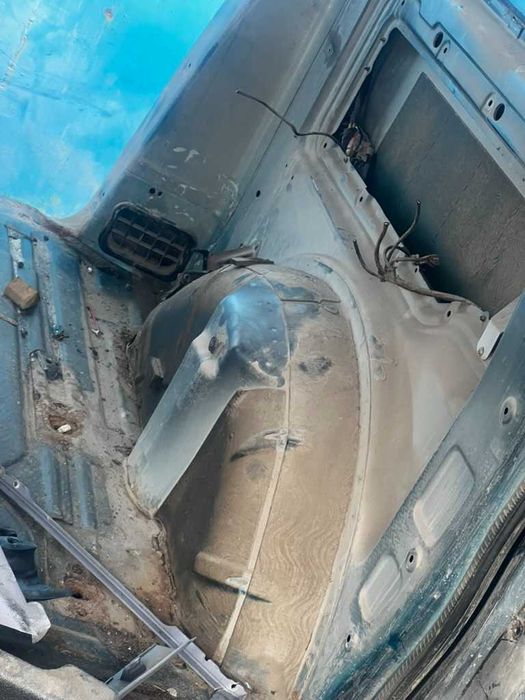 Частини кузова/чверть/крило/арка Мерседес Віто 638