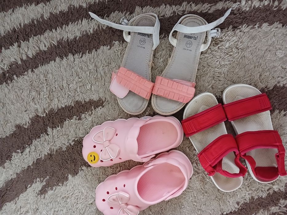 Крокси для дівчинки