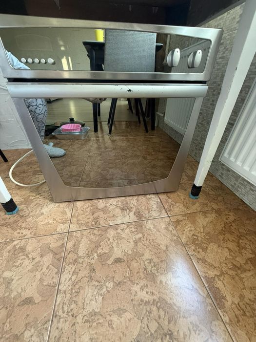 Кухона техніка , газова поверхня та електрична духовка !!!