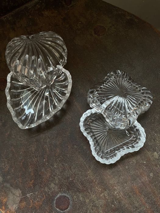 2 Glass Boxes64752410101378121