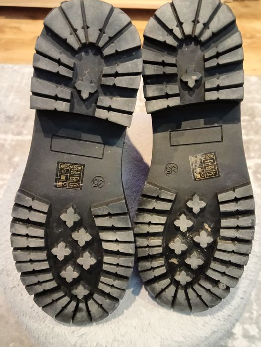 Botki lekko ocieplane jak nowe