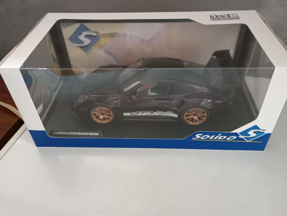 Miniaturas de carros 1.18
