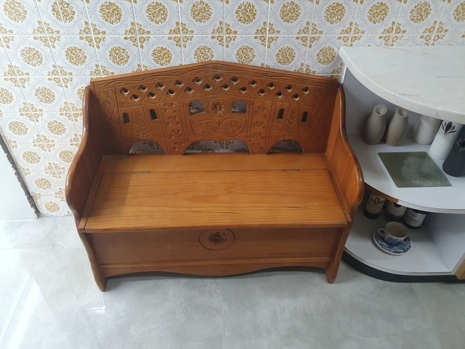 Vendo banco de madrira para arrumos ó arrumar lanha