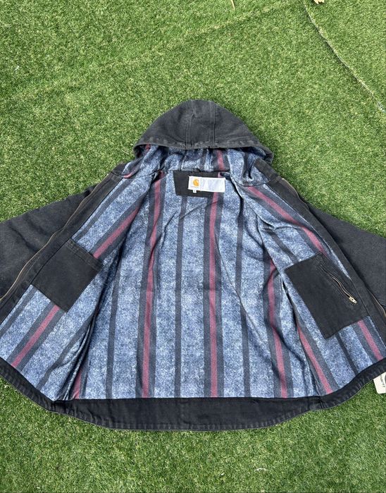 Casaco Carhartt tamanho L NOVO nunca usado