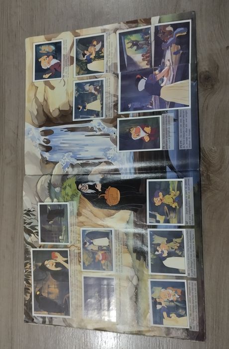 Caderneta cromos Panini Branca de Neve