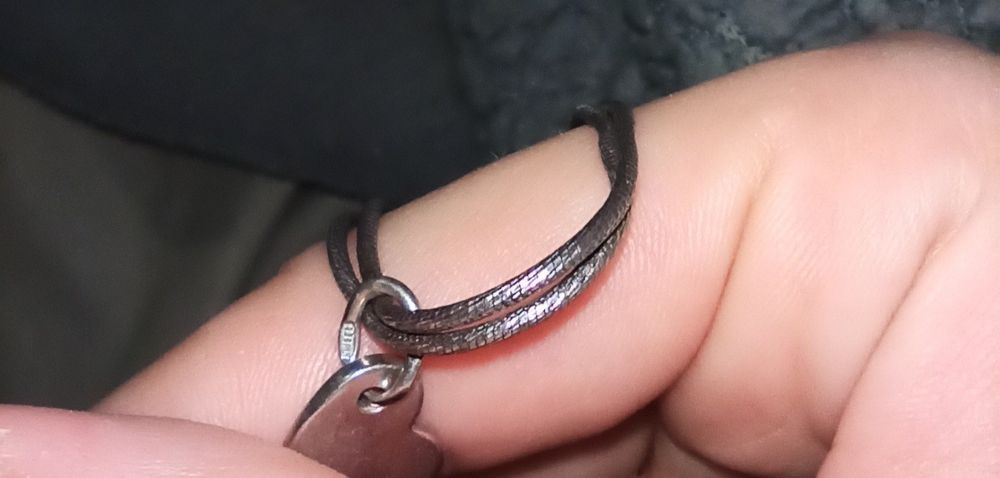 Срібний браслет з кулончиком