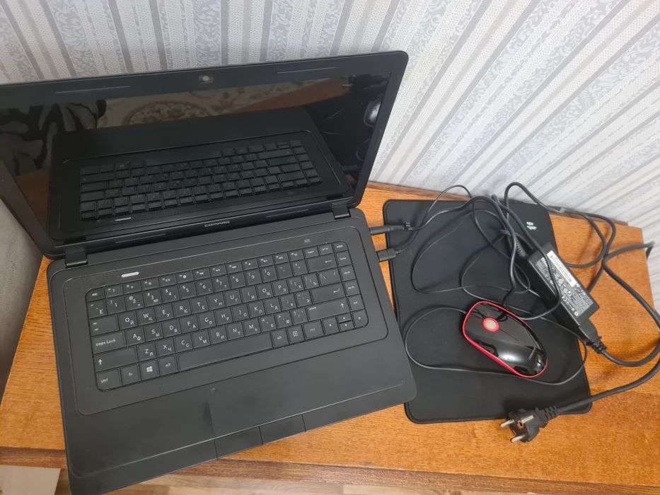 Ноутбук COMPAQ 126г