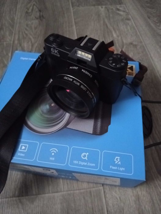Продам фотоапарат, новий.