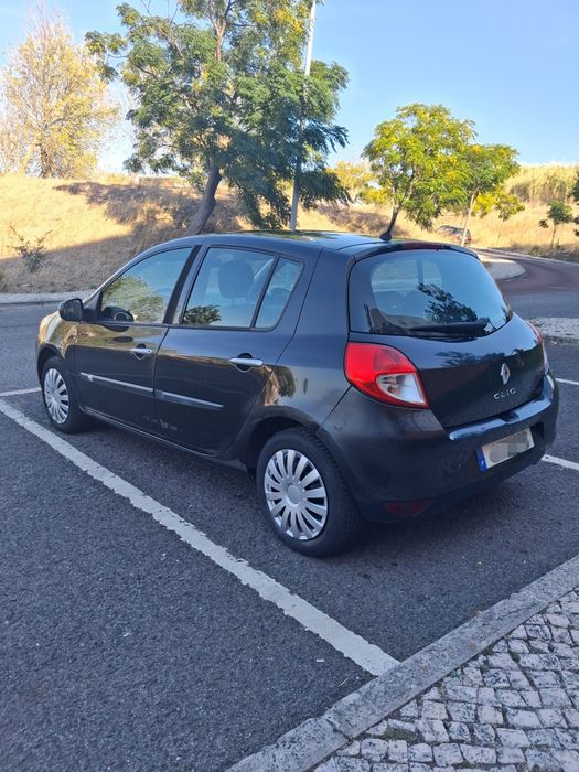Renault Clio 1.5 Dci 5p 2010 foto 2