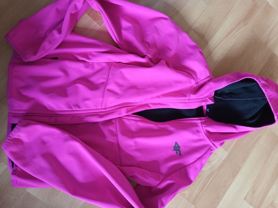 kurtka Softshell 4f jak nowa
